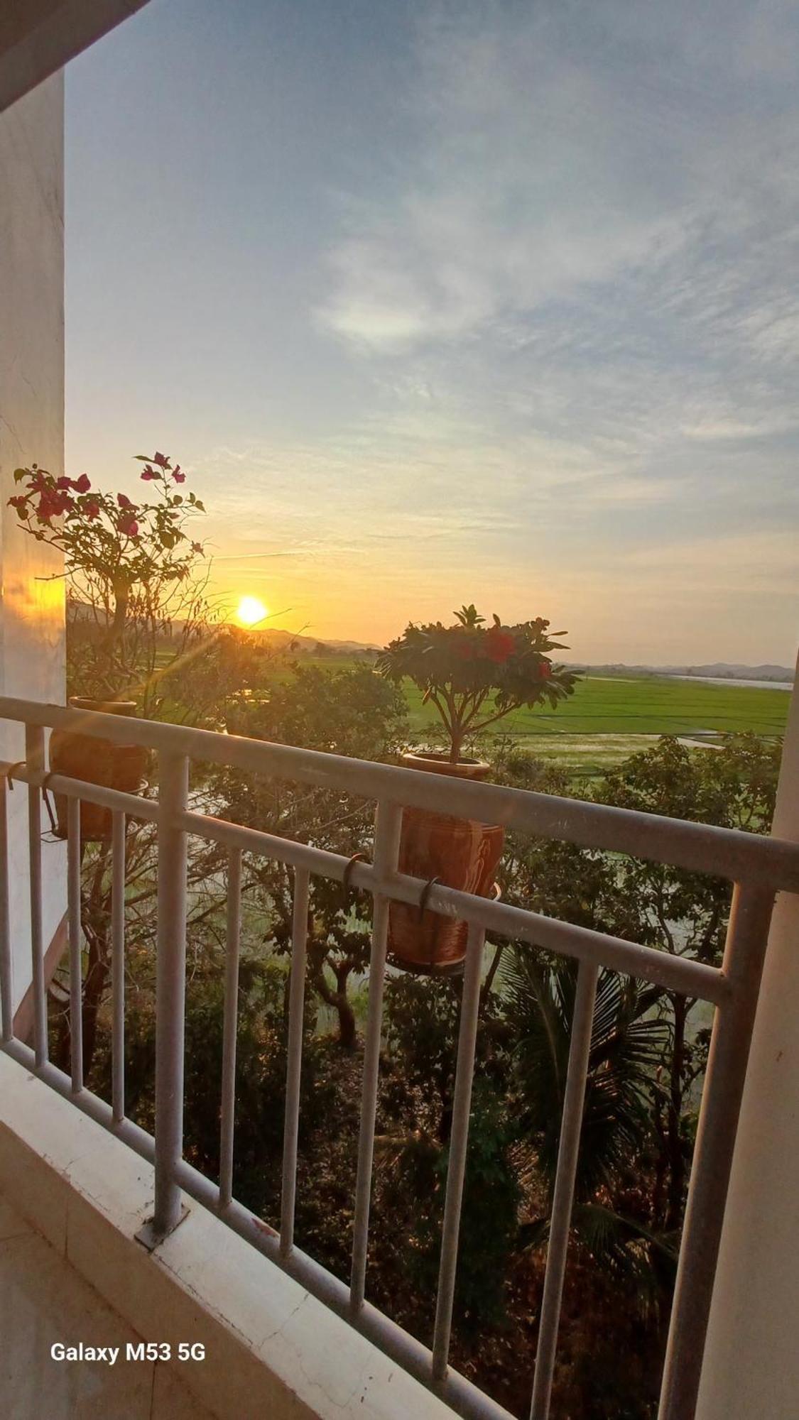 Lak View Hotel Lien Son Eksteriør billede